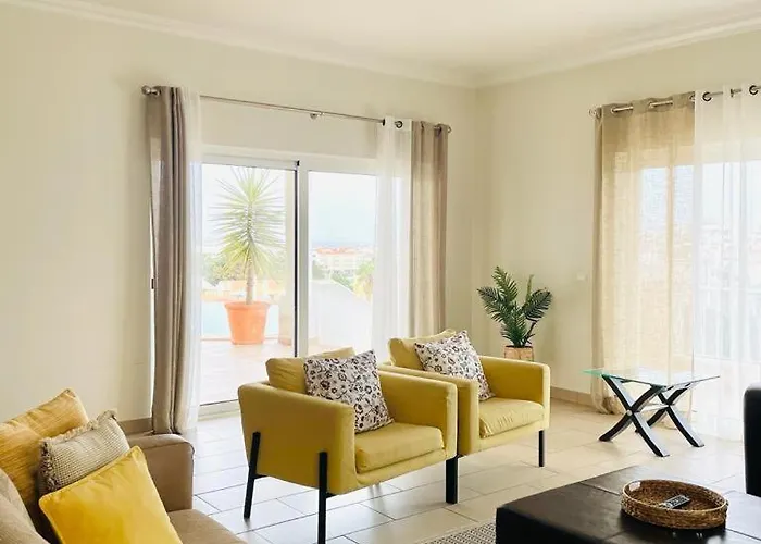 Casa Rosa Villa Lagos